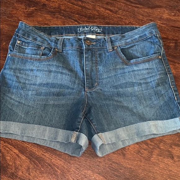Faded Glory Pants - Women shorts size 16 Faded Glory Pants - Women shorts size 16